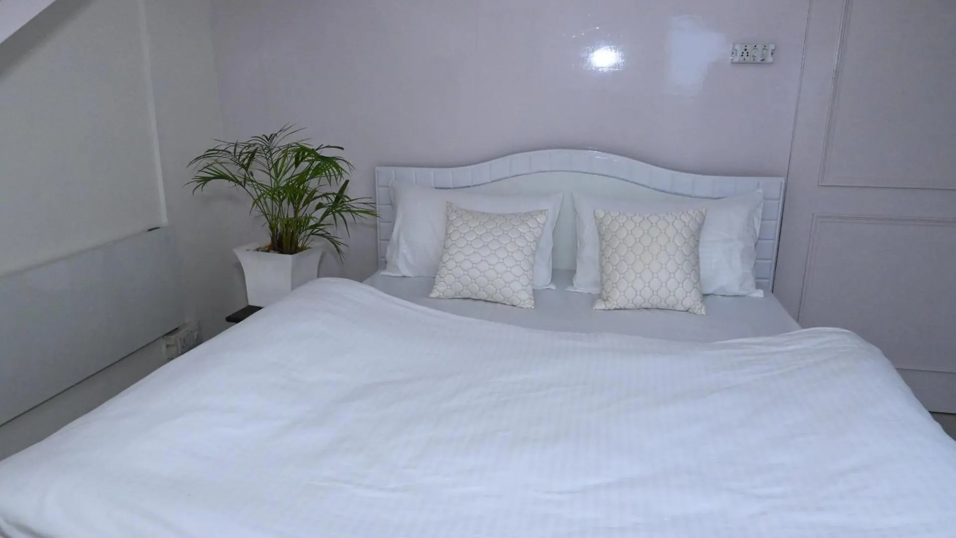 Om Niwas Homestay シムラー